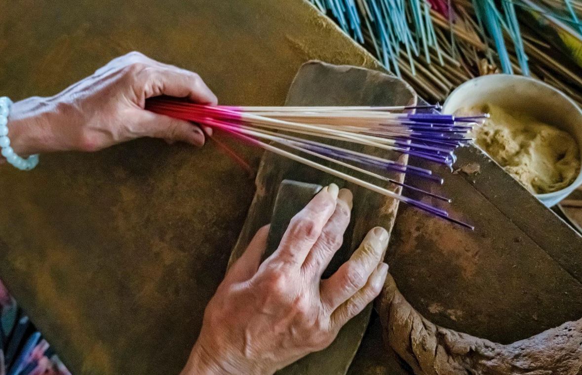 طرز تهیه عود دست ساز مرحله به مرحله